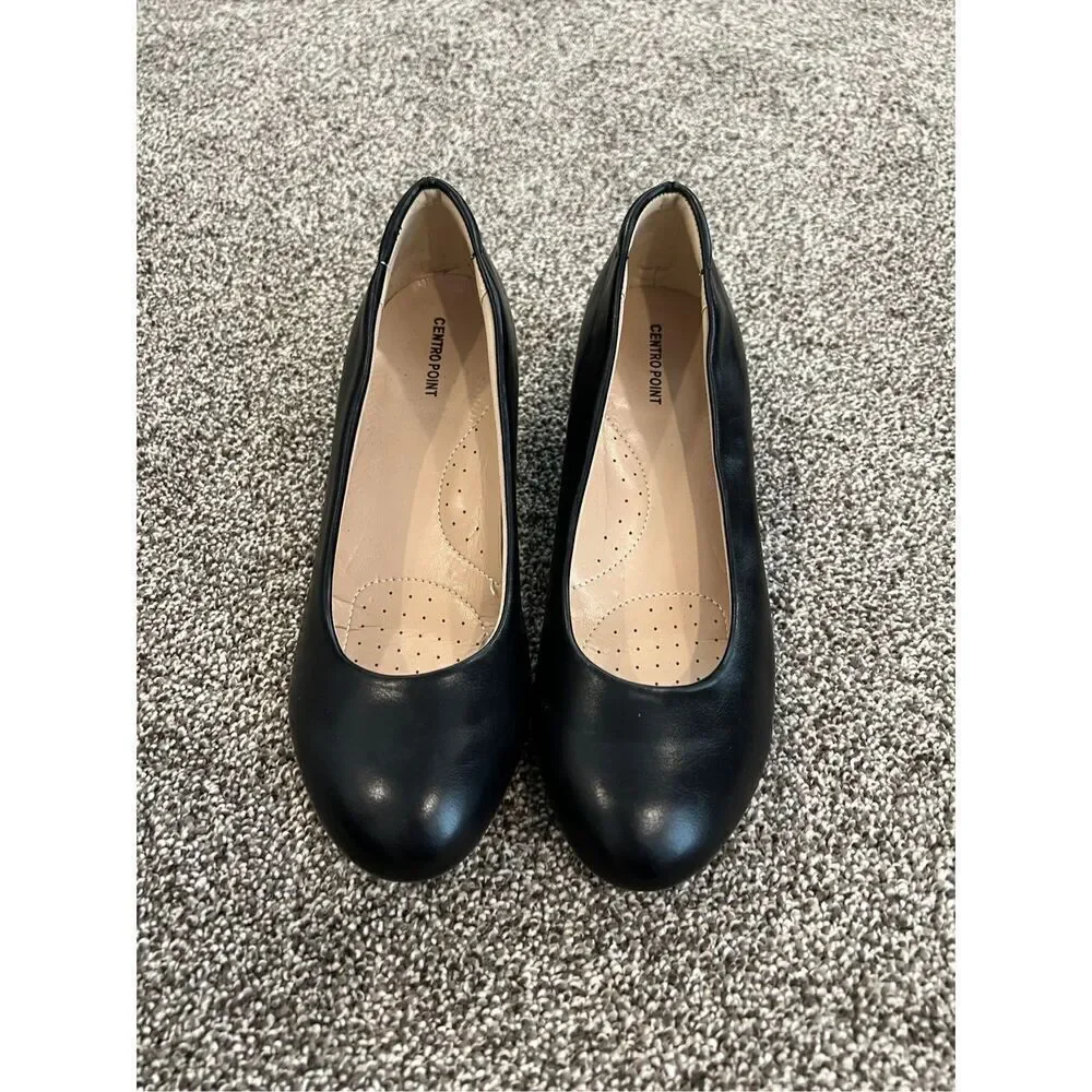 CentroPoint women’s size 9 wedge heel slip ons